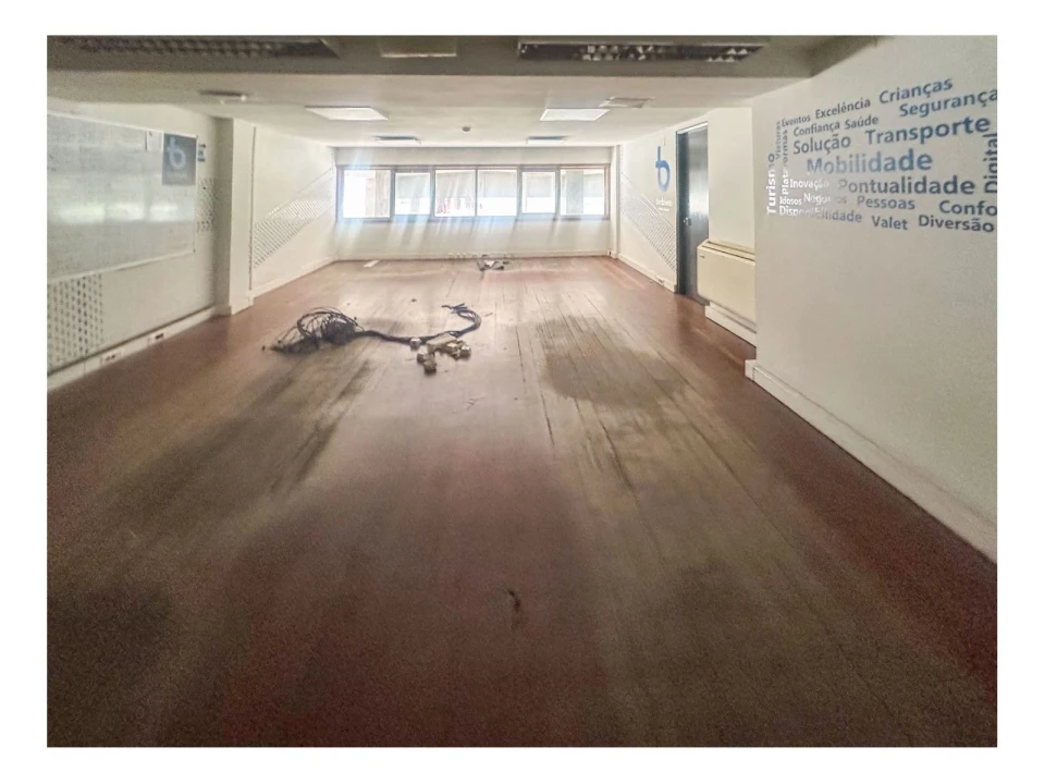 Armazém para Arrendamento em Arcozelo Foto 19