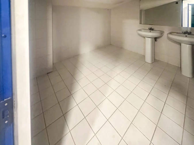 Armazém para Arrendamento em Arcozelo Foto 7