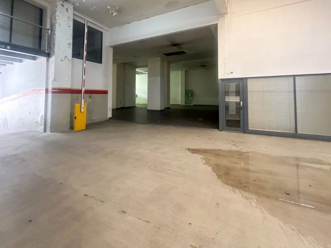 Armazém para Arrendamento em Arcozelo Foto 13