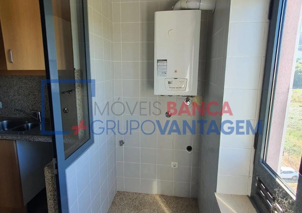 Apartamento T2 para Venda em Oliveira do Douro Foto 6