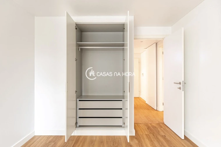 Apartamento T4 para Arrendamento em Belém Foto 25