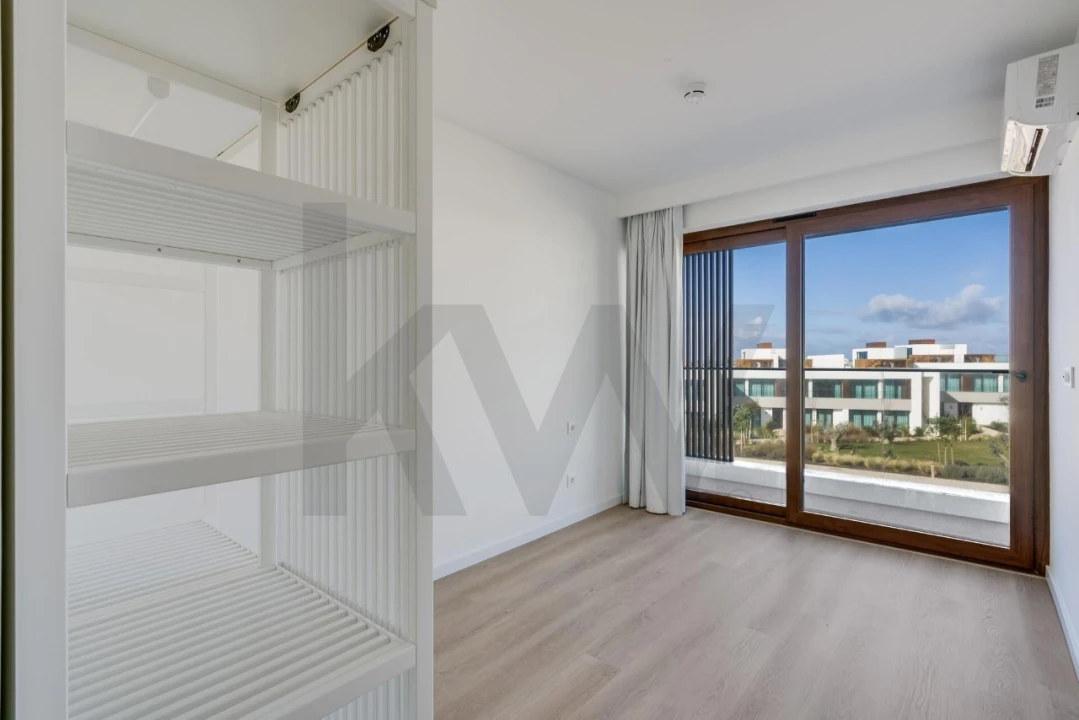 Apartamento T3 para Venda em Porto Covo Foto 18
