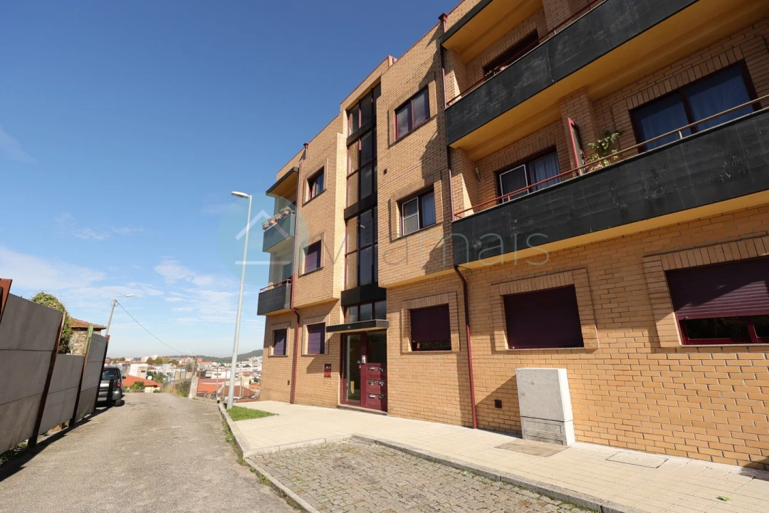 Apartamento T2 para Venda em Valongo Foto 17