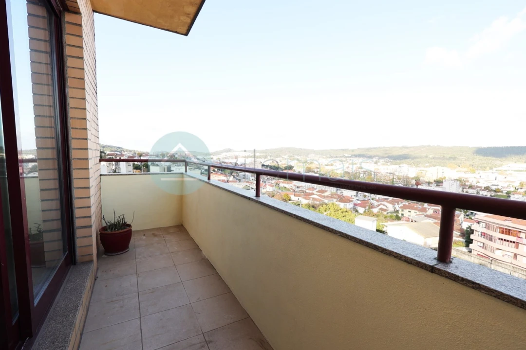 Apartamento T2 para Venda em Valongo Foto 18