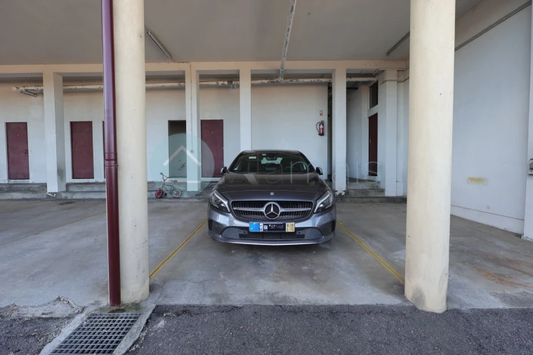 Apartamento T2 para Venda em Valongo Foto 14