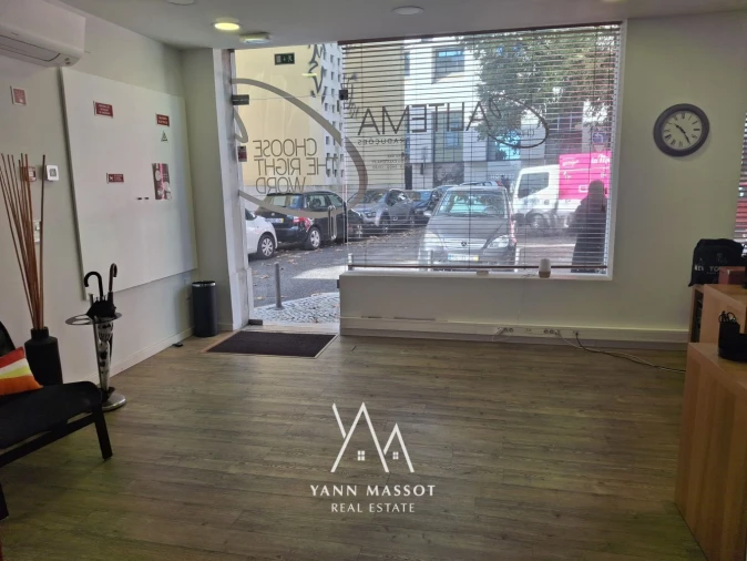 Loja para Arrendamento em Campo de Ourique Foto 5