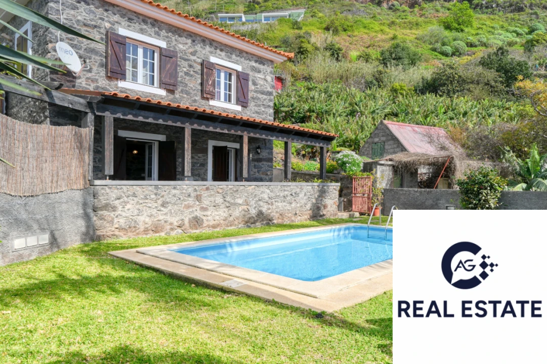 Moradia T4 para Venda em Arco da Calheta Foto 2