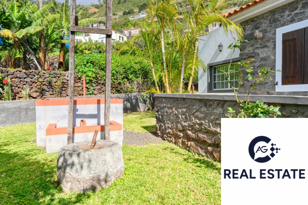 Moradia T4 para Venda em Arco da Calheta Foto 5