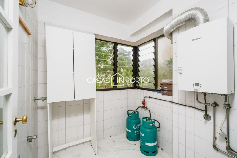 Apartamento T4 para Arrendamento em Aldoar, Foz do Douro e Nevogilde Foto 19