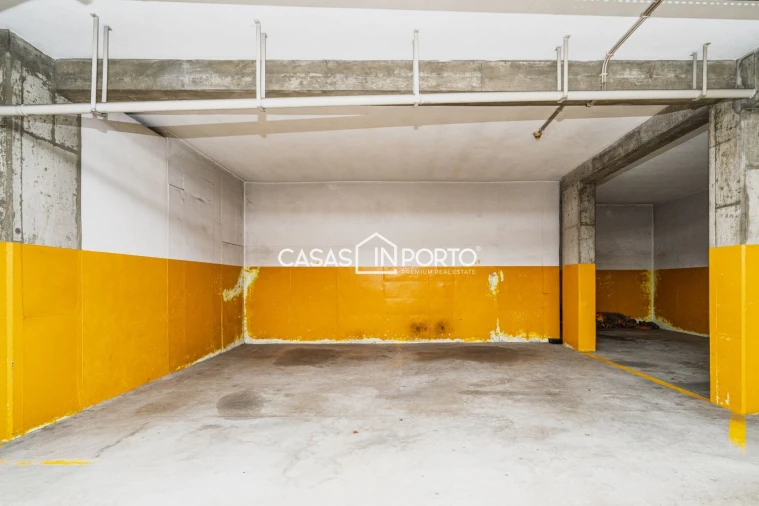 Apartamento T4 para Arrendamento em Aldoar, Foz do Douro e Nevogilde Foto 36