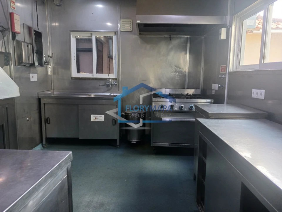 Loja para Arrendamento em Alcabideche Foto 3