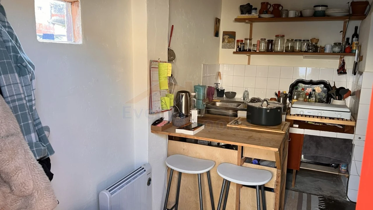 Moradia T3 para Venda em Olho Marinho Foto 8