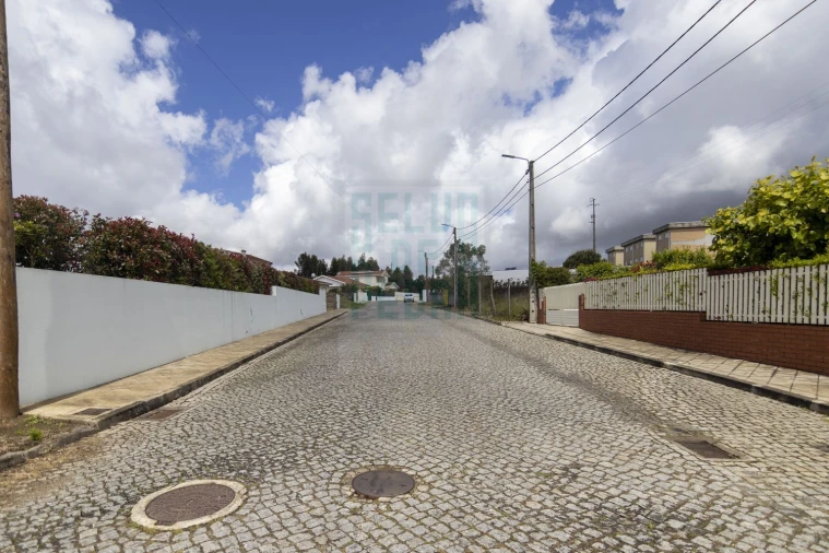 Terreno para Venda em Seroa