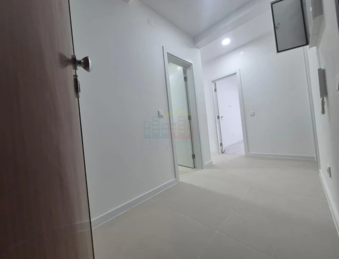 Apartamento T2 para Venda em Laranjeiro e Feijó Foto 9