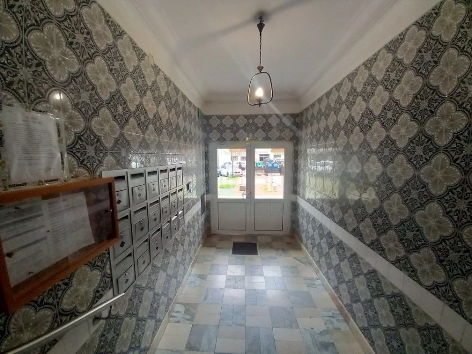 Apartamento T2 para Venda em Laranjeiro e Feijó Foto 17