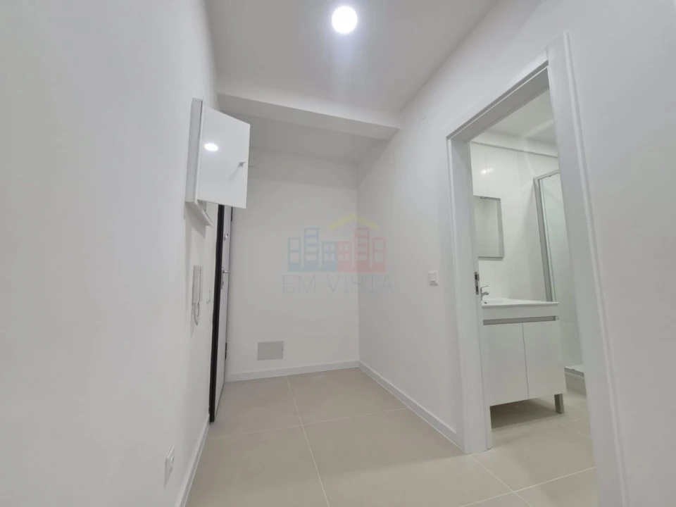 Apartamento T2 para Venda em Laranjeiro e Feijó Foto 15