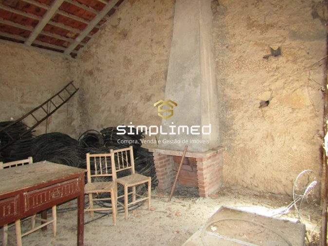 Quinta T0 para Venda em Peraboa Foto 7