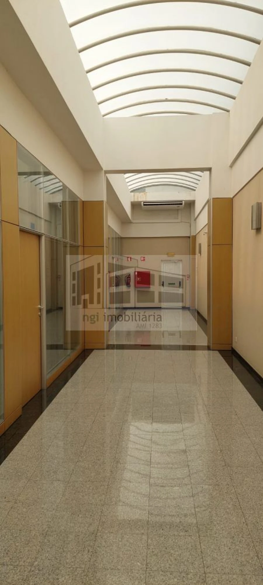 Loja para Arrendamento em Pontinha e Famões Foto 5