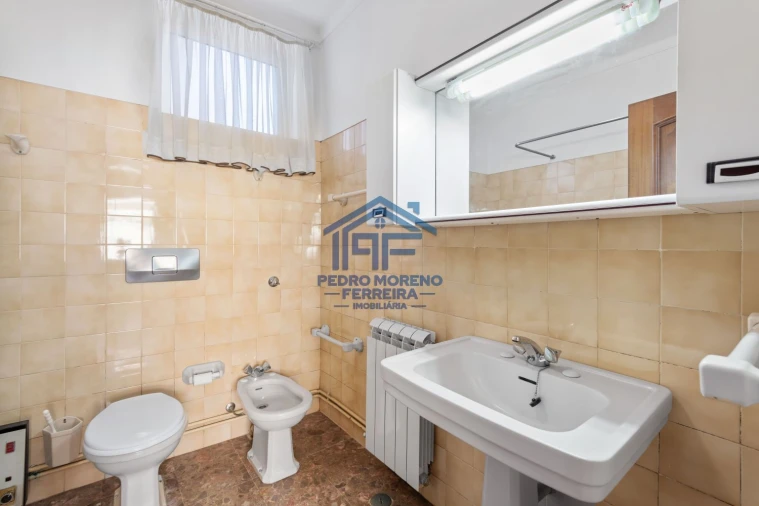 Moradia T4 para Venda em Covilhã e Canhoso Foto 24