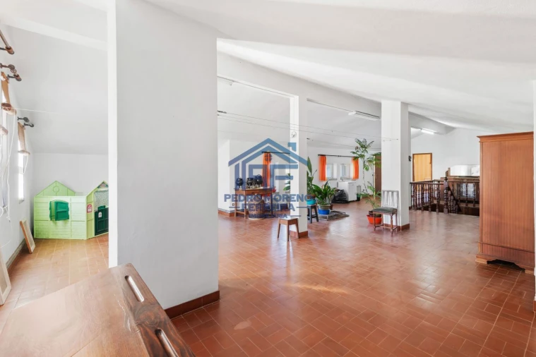 Moradia T4 para Venda em Covilhã e Canhoso Foto 29