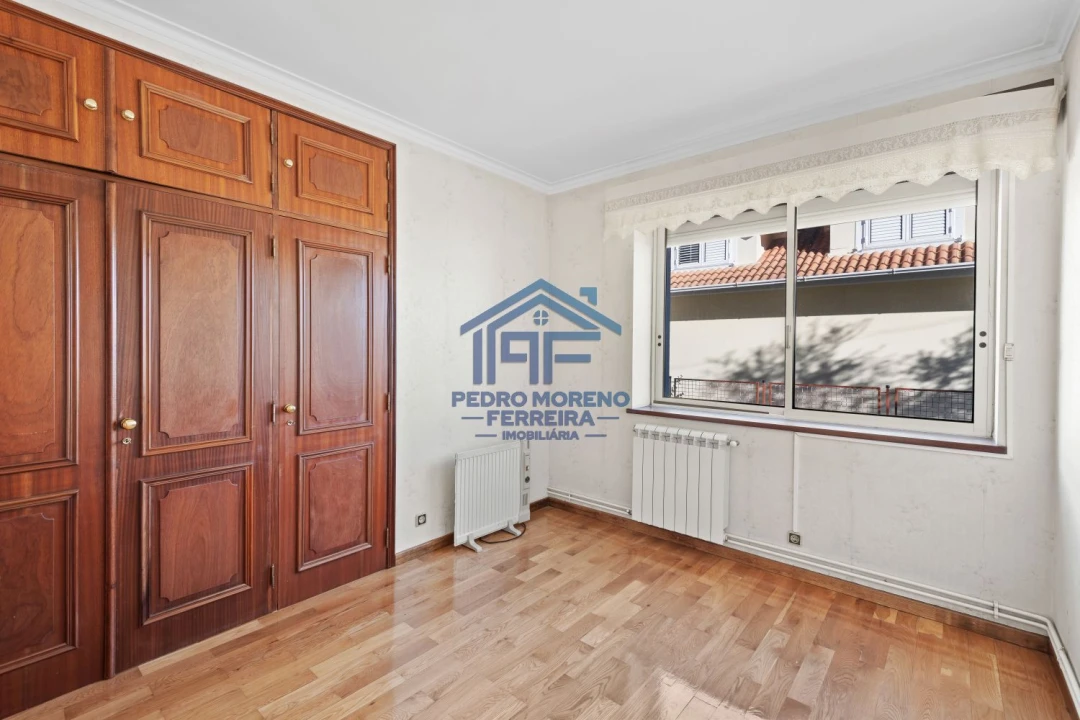 Moradia T4 para Venda em Covilhã e Canhoso Foto 16