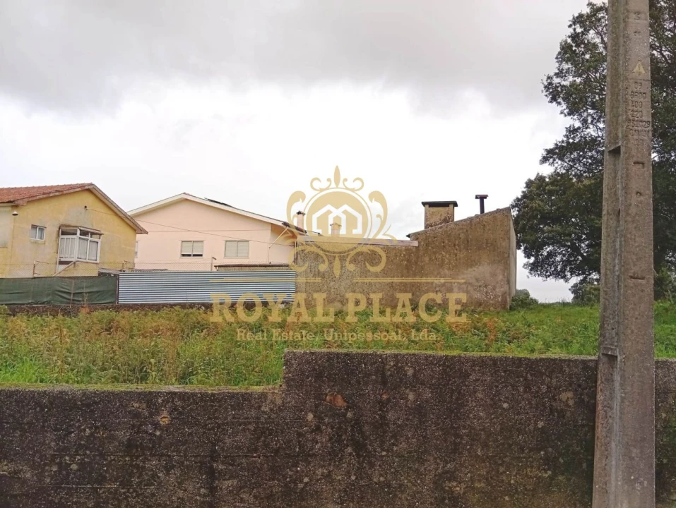 Terreno para Venda em Paços de Brandão Foto 12