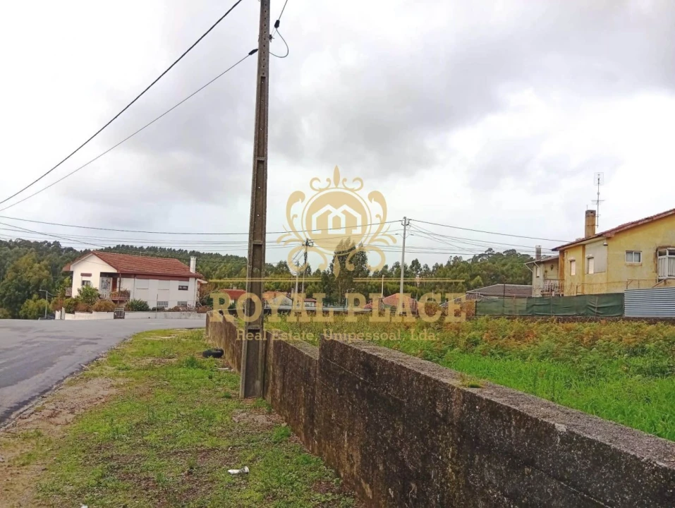 Terreno para Venda em Paços de Brandão Foto 13