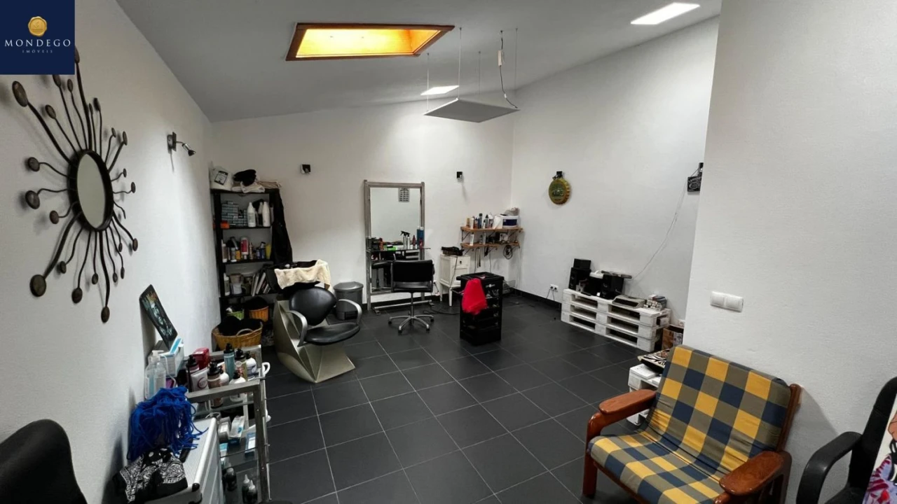 Moradia T4 para Venda em Brasfemes Foto 14