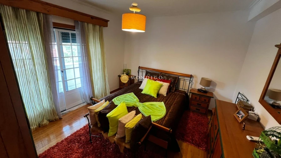 Moradia T4 para Venda em Brasfemes Foto 6