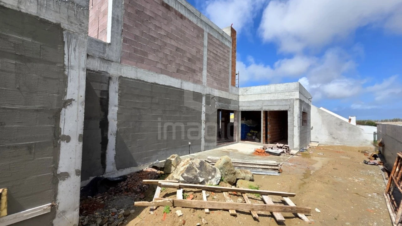 Moradia T4 para Venda em São Pedro da Cadeira Foto 4