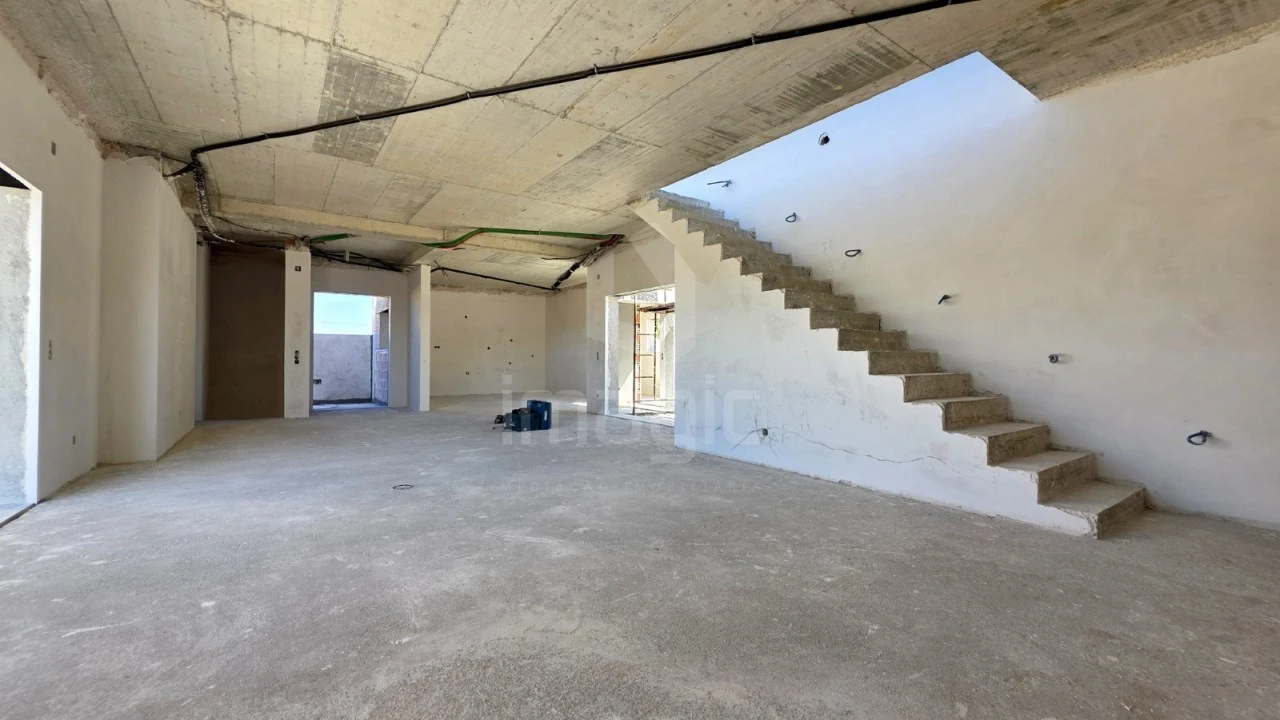 Moradia T4 para Venda em São Pedro da Cadeira Foto 7