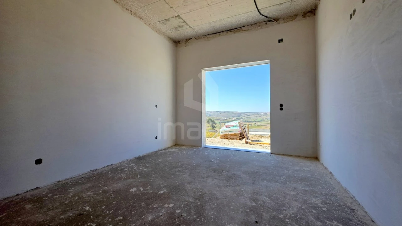 Moradia T4 para Venda em São Pedro da Cadeira Foto 19