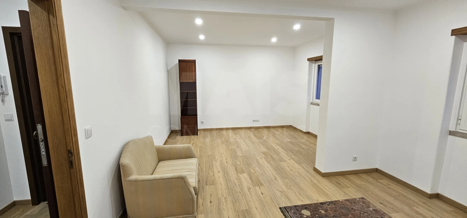 Apartamento T3 para Arrendamento em Vila Franca de Xira Foto 5