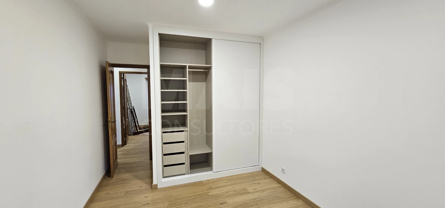 Apartamento T3 para Arrendamento em Vila Franca de Xira Foto 12