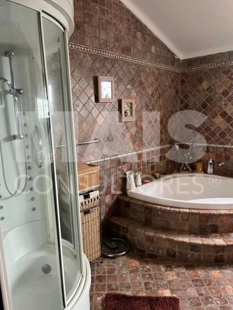 Moradia T6 para Venda em Sesimbra (Santiago)