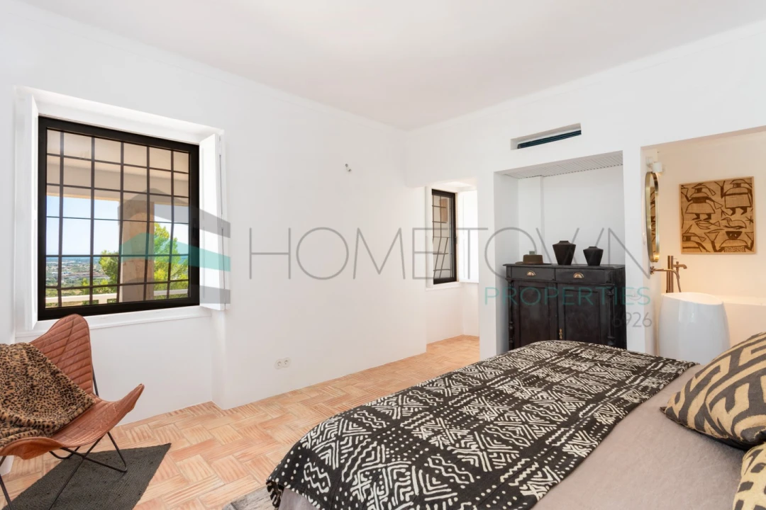 Moradia T4 para Venda em Santa Barbara de Nexe Foto 25