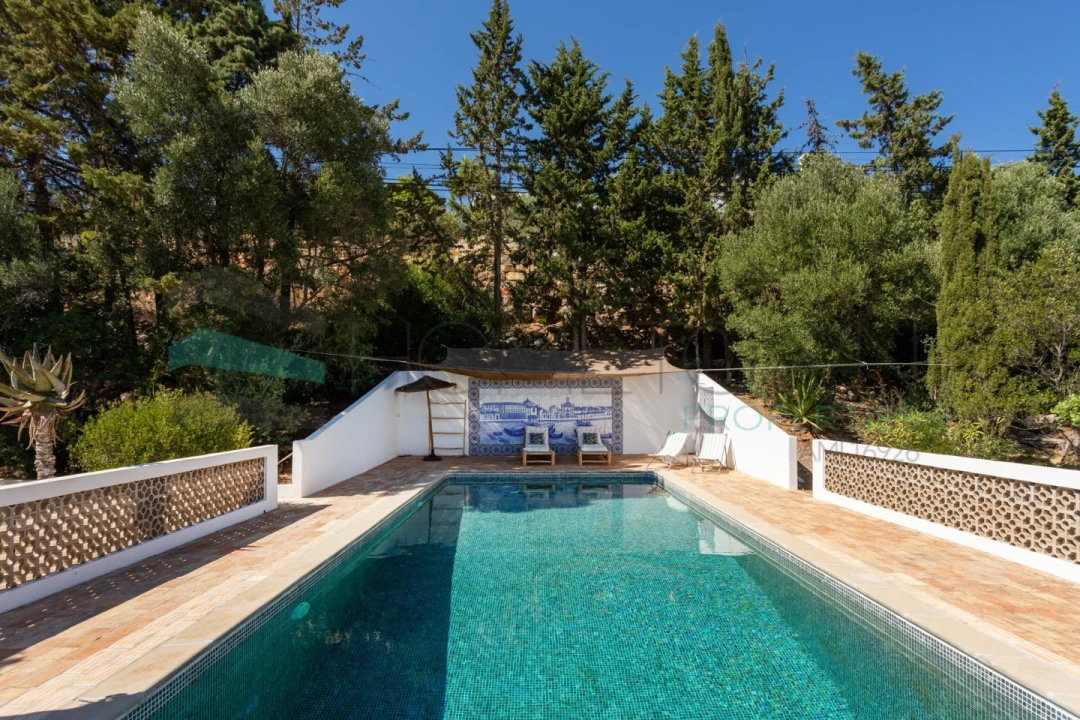 Moradia T4 para Venda em Santa Barbara de Nexe Foto 27