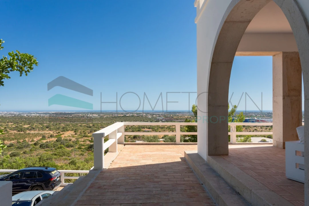 Moradia T4 para Venda em Santa Barbara de Nexe Foto 34