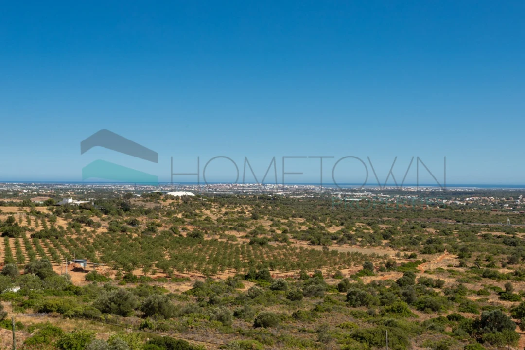 Moradia T4 para Venda em Santa Barbara de Nexe Foto 41