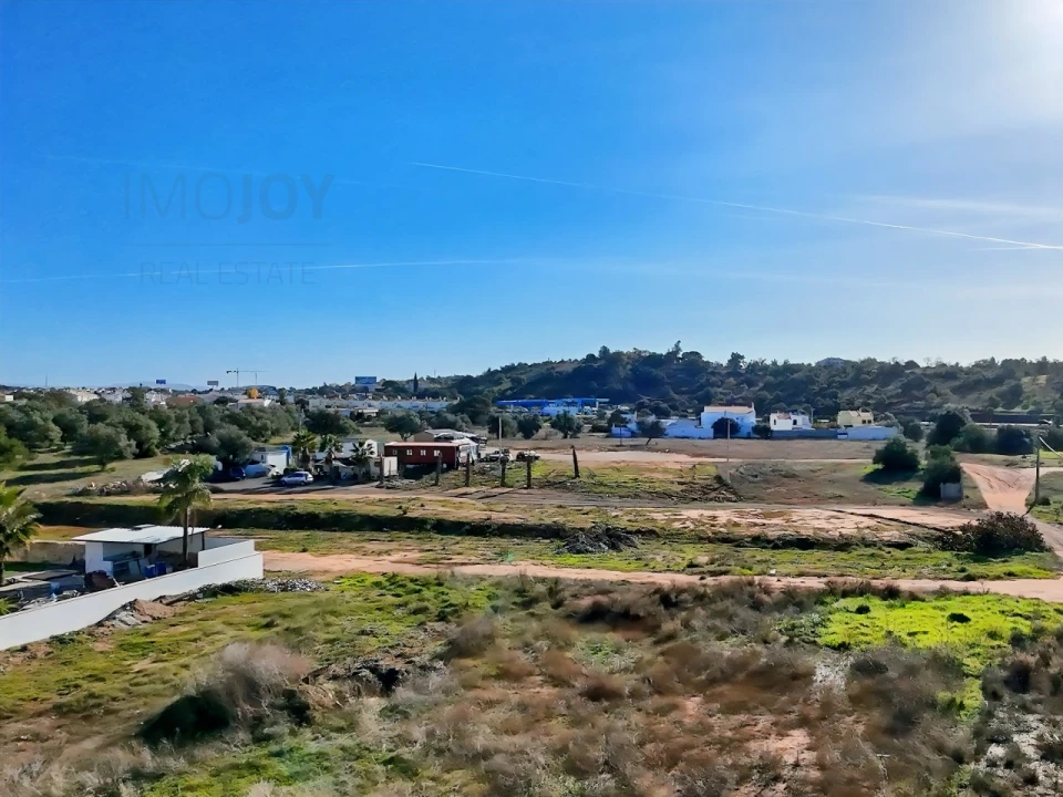 Terreno para Venda em Ferreiras Foto 1