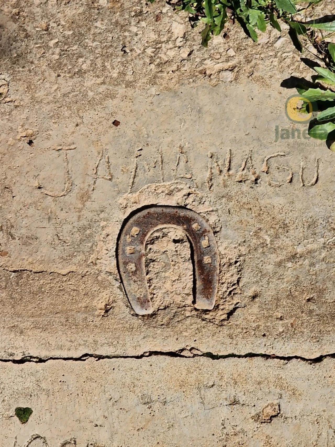 Moradia T1 para Venda em Santa Barbara de Nexe Foto 11