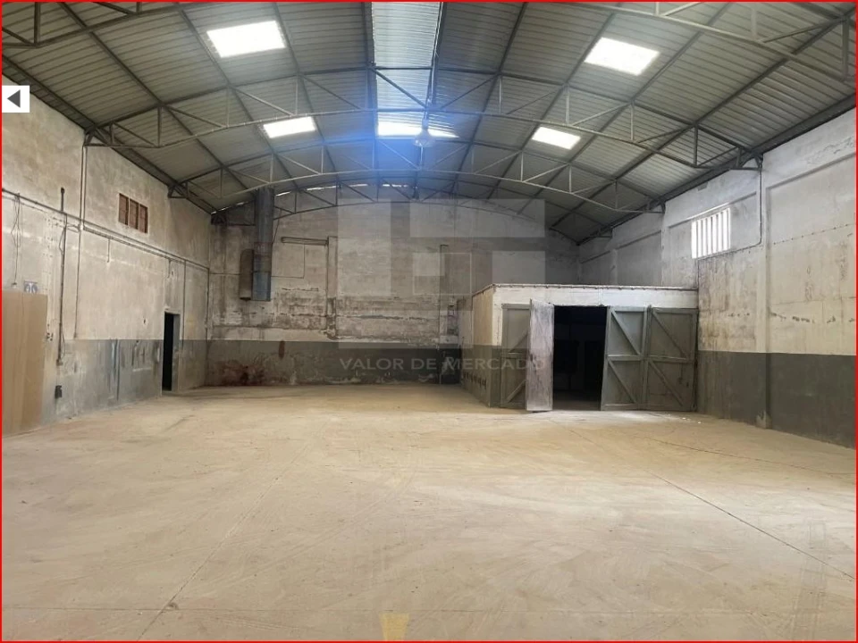 Armazém para Venda em Amiais de Baixo Foto 4