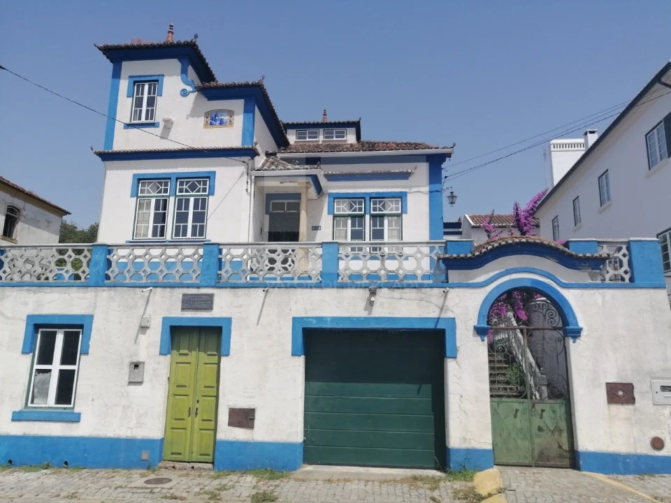 Moradia T7 para Venda em Mouriscas Foto 1
