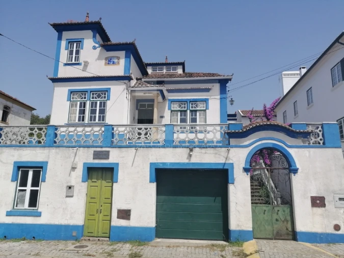 Moradia T7 para Venda em Mouriscas