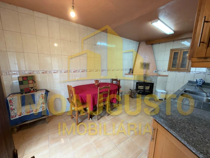 Moradia T3 para Venda em Beselga Foto 10