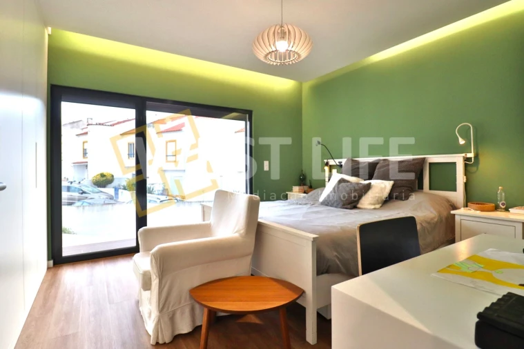 Moradia T4 para Venda em Ericeira Foto 17