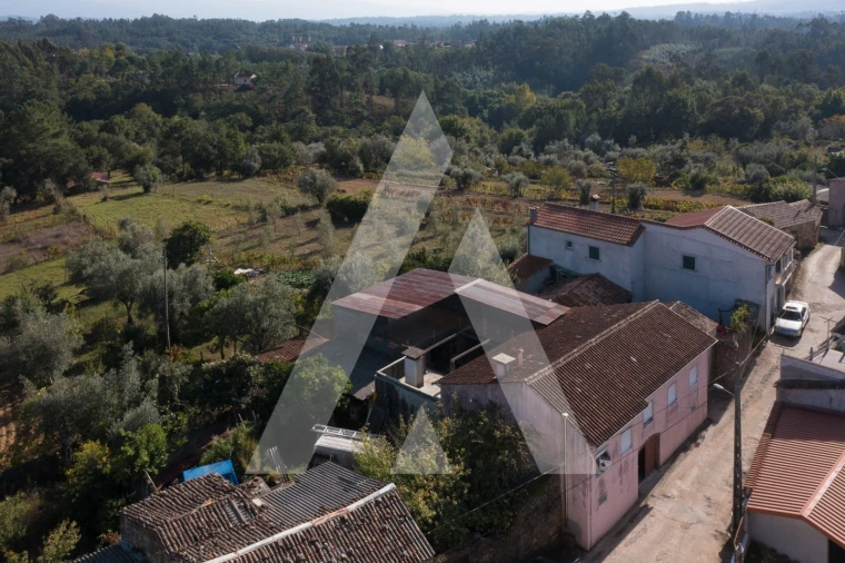 Moradia T3 para Venda em Poiares (Santo Andre) Foto 32