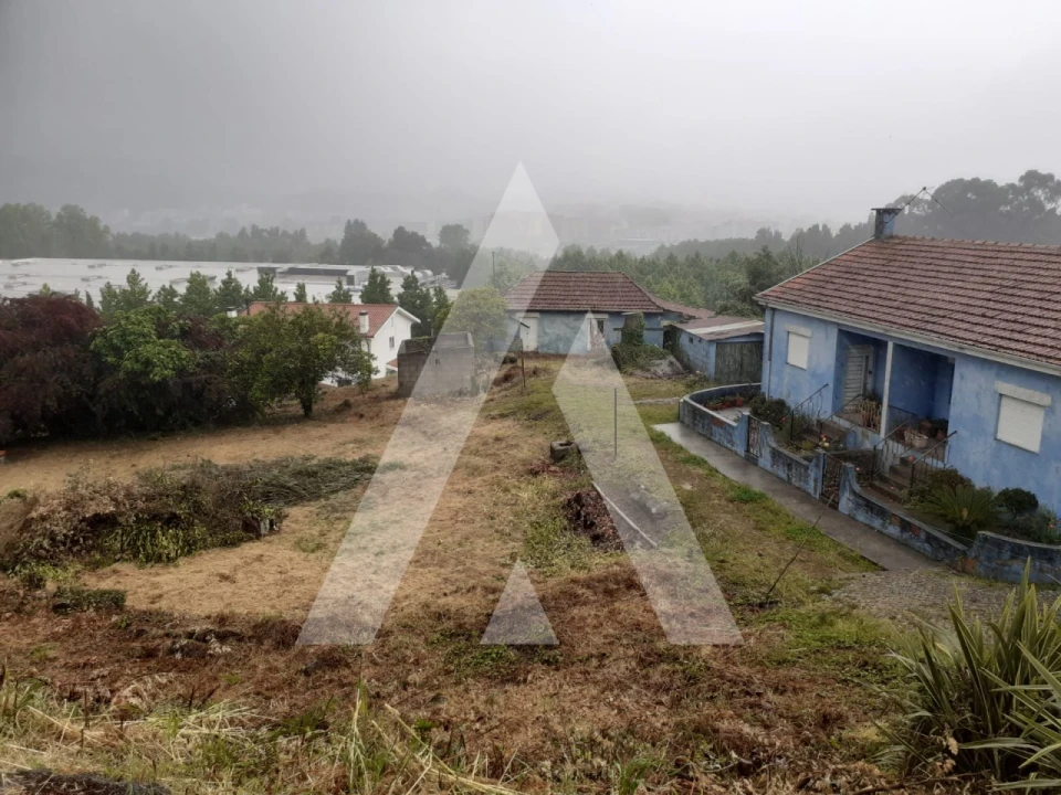 Moradia T3 para Venda em Guilhufe e Urrô Foto 7