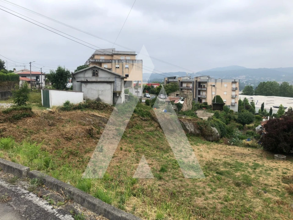 Moradia T3 para Venda em Guilhufe e Urrô Foto 12