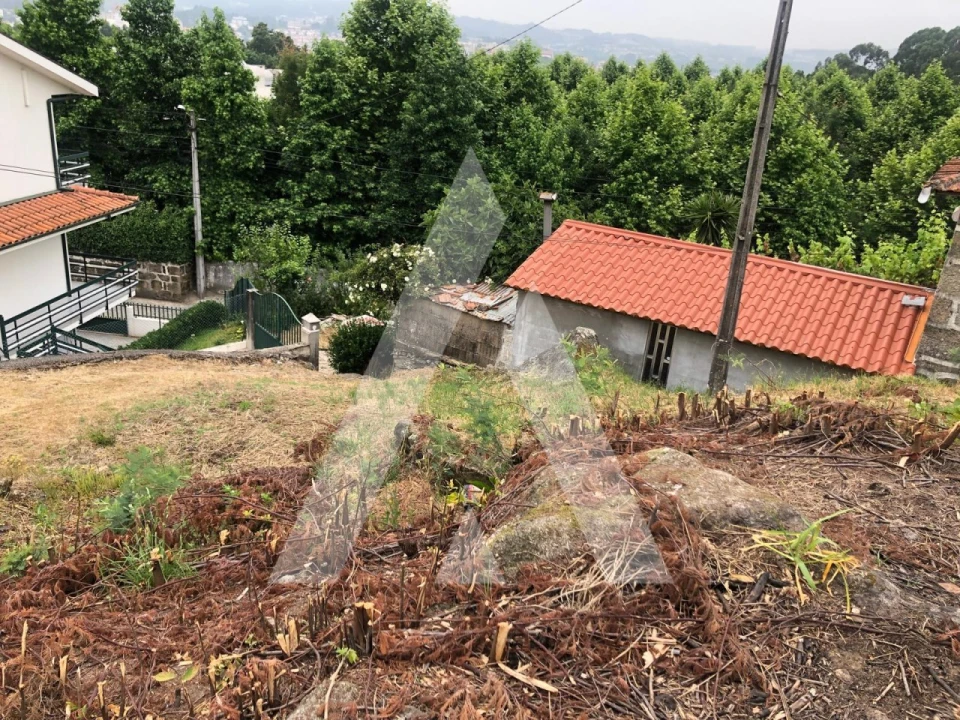 Moradia T3 para Venda em Guilhufe e Urrô Foto 22